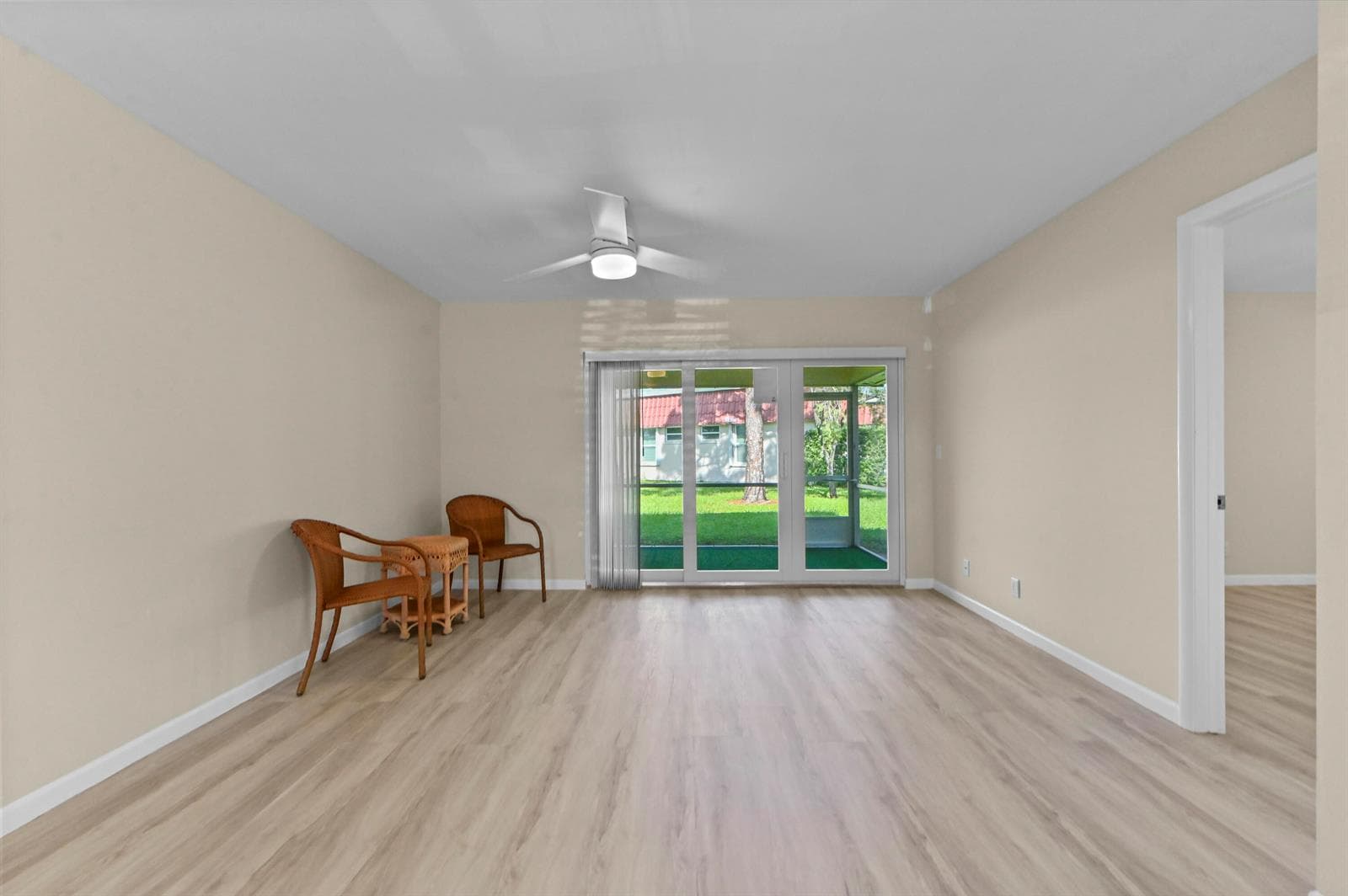 812 Salem Lane, Lake Worth, FL 33467 photo 3