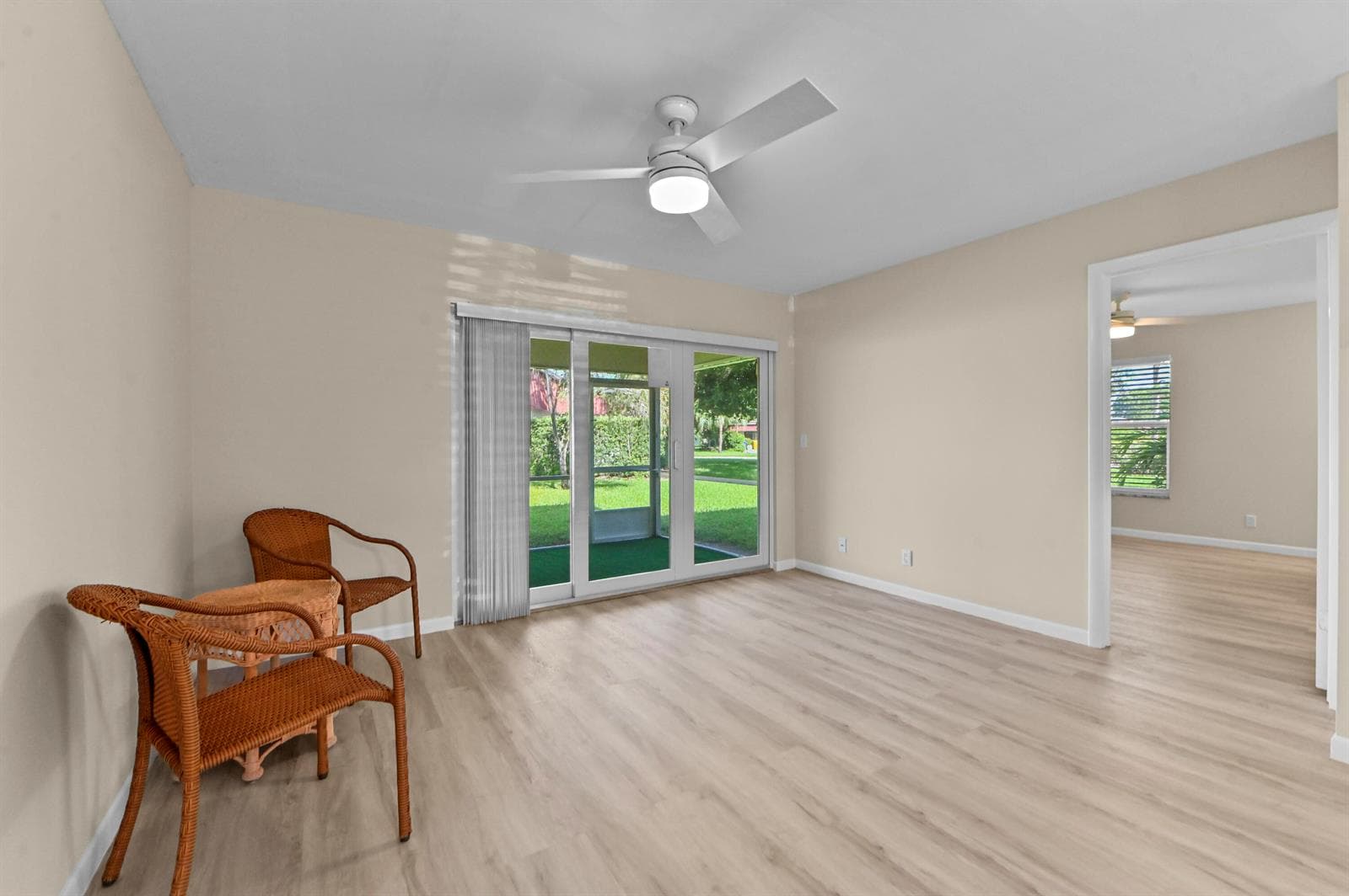 812 Salem Lane, Lake Worth, FL 33467 photo 5