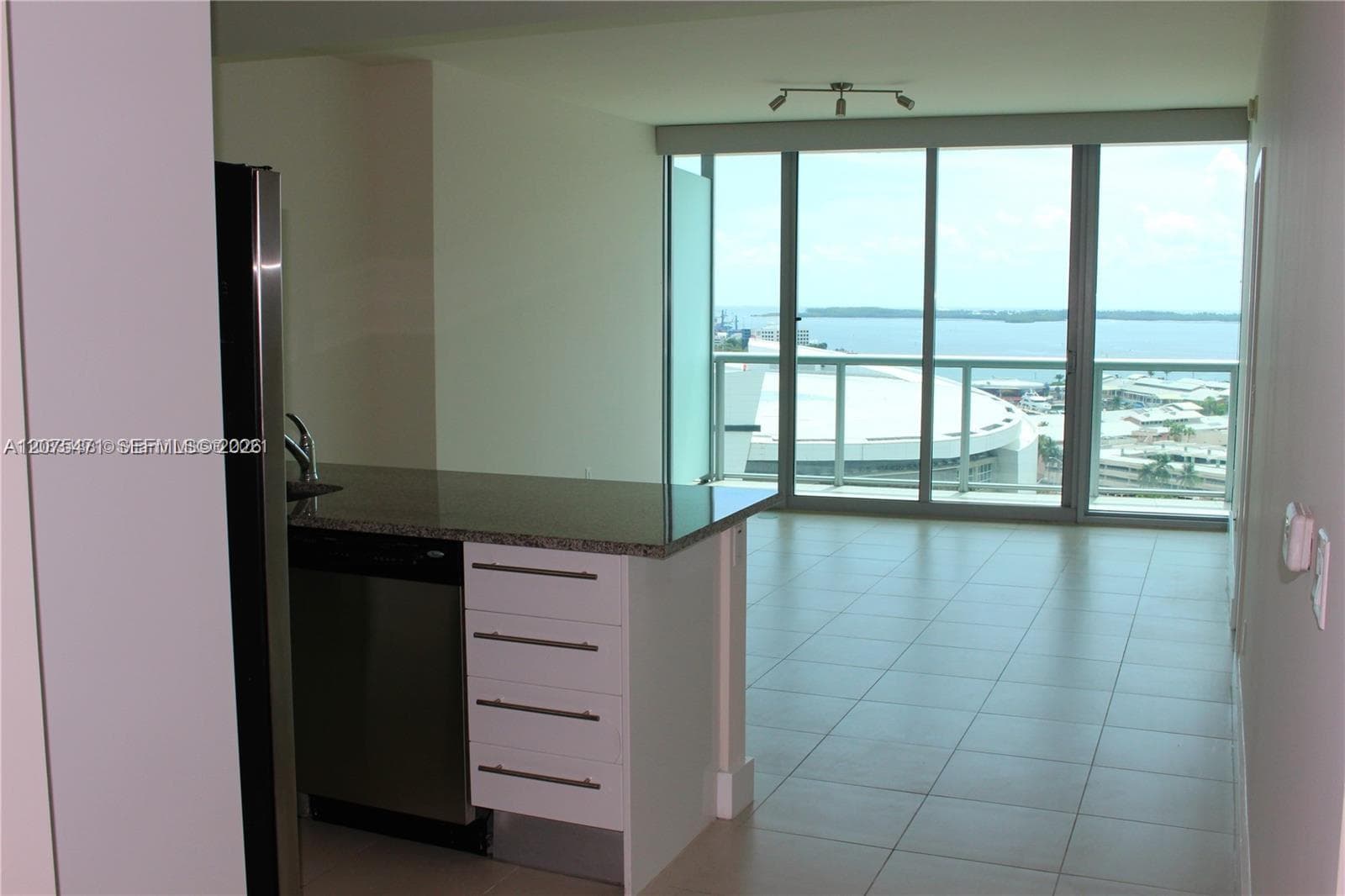 888 Biscayne Blvd # 1806, Miami, FL 33132 photo 4