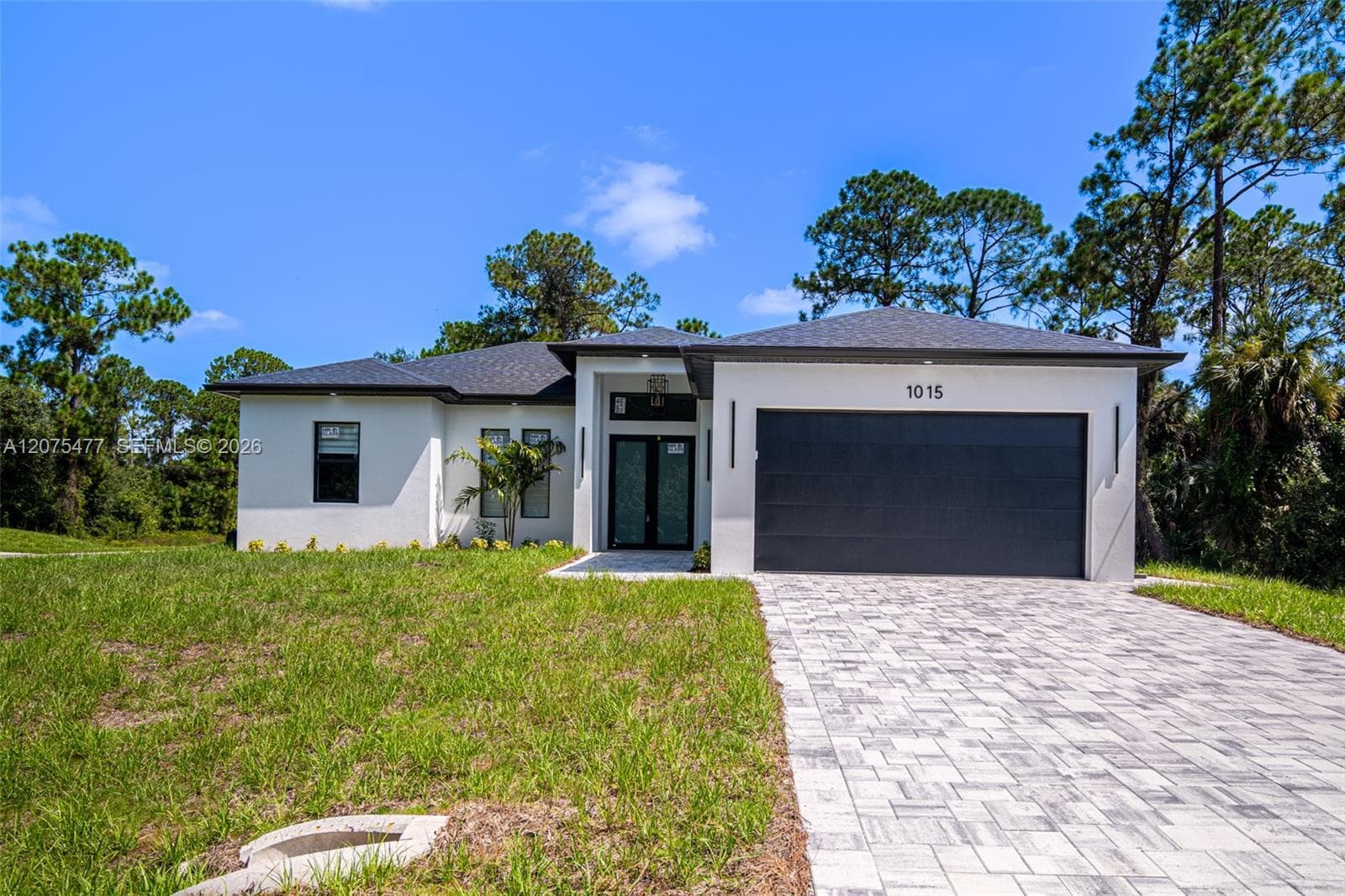 1015 E BAGGET ST, Lehigh Acres, FL 33974 photo 2