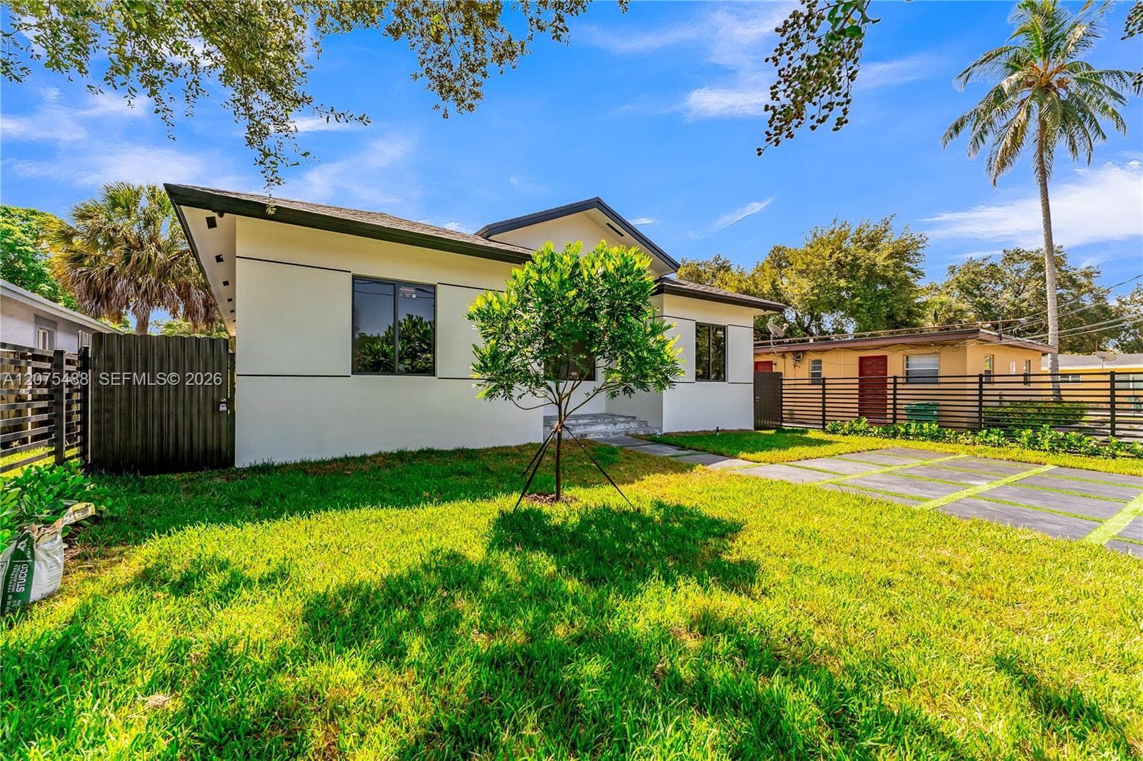 512 NW 23rd Ave, Fort Lauderdale, FL 33311 photo 3