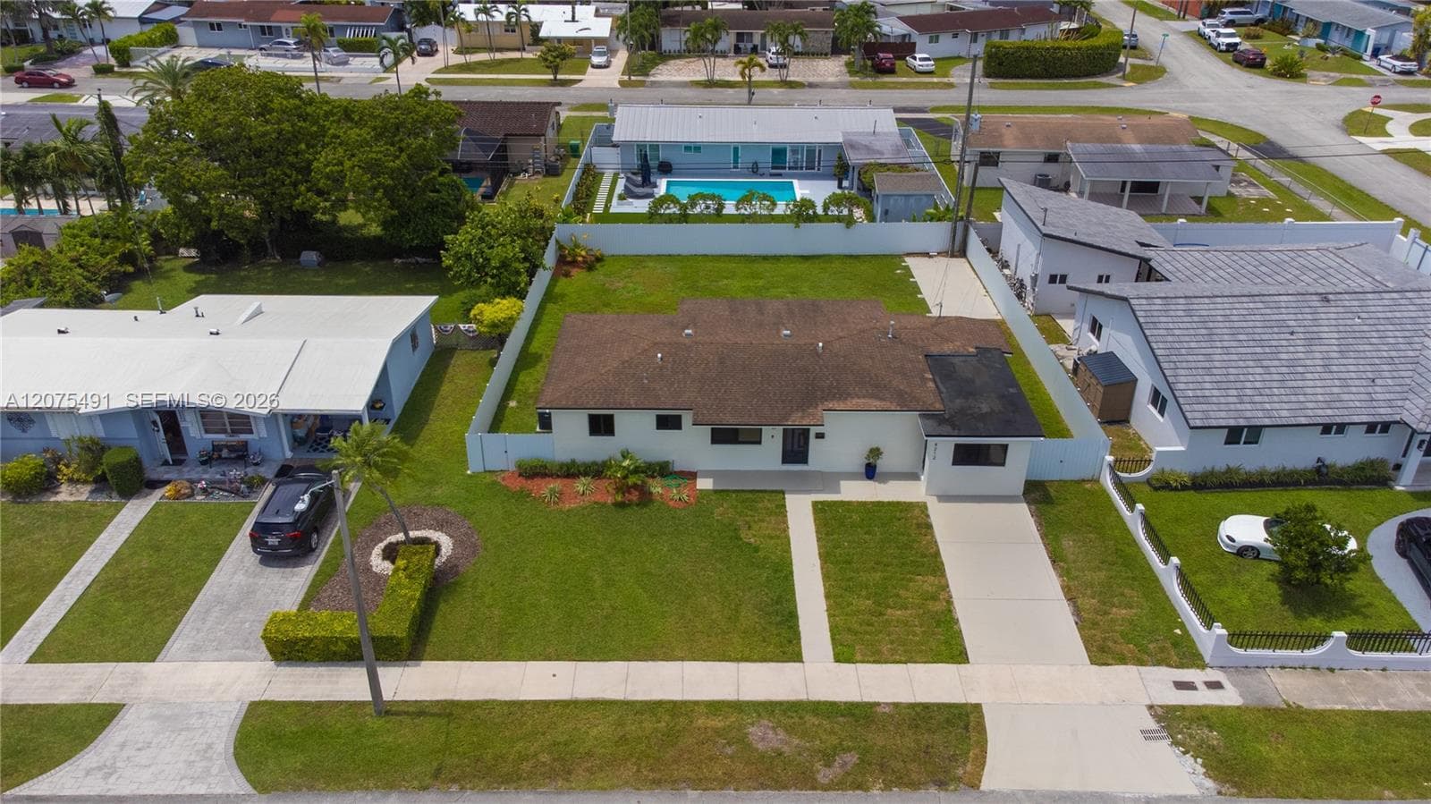 4212 SW 98th Ave, Miami, FL 33165 photo 2