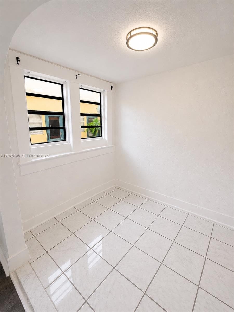 1319 Meridian Ave # 205, Miami Beach, FL 33139 photo 3