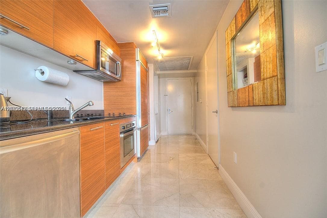 50 Biscayne Blvd # 5309, Miami, FL 33132 photo 5