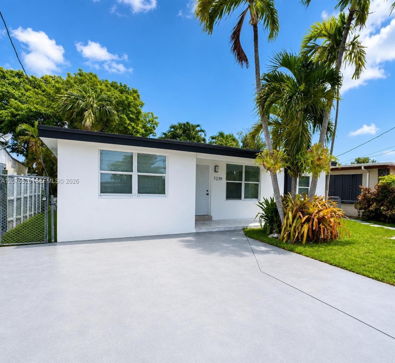 7239 NW Third St, Miami, FL 33126 photo 3