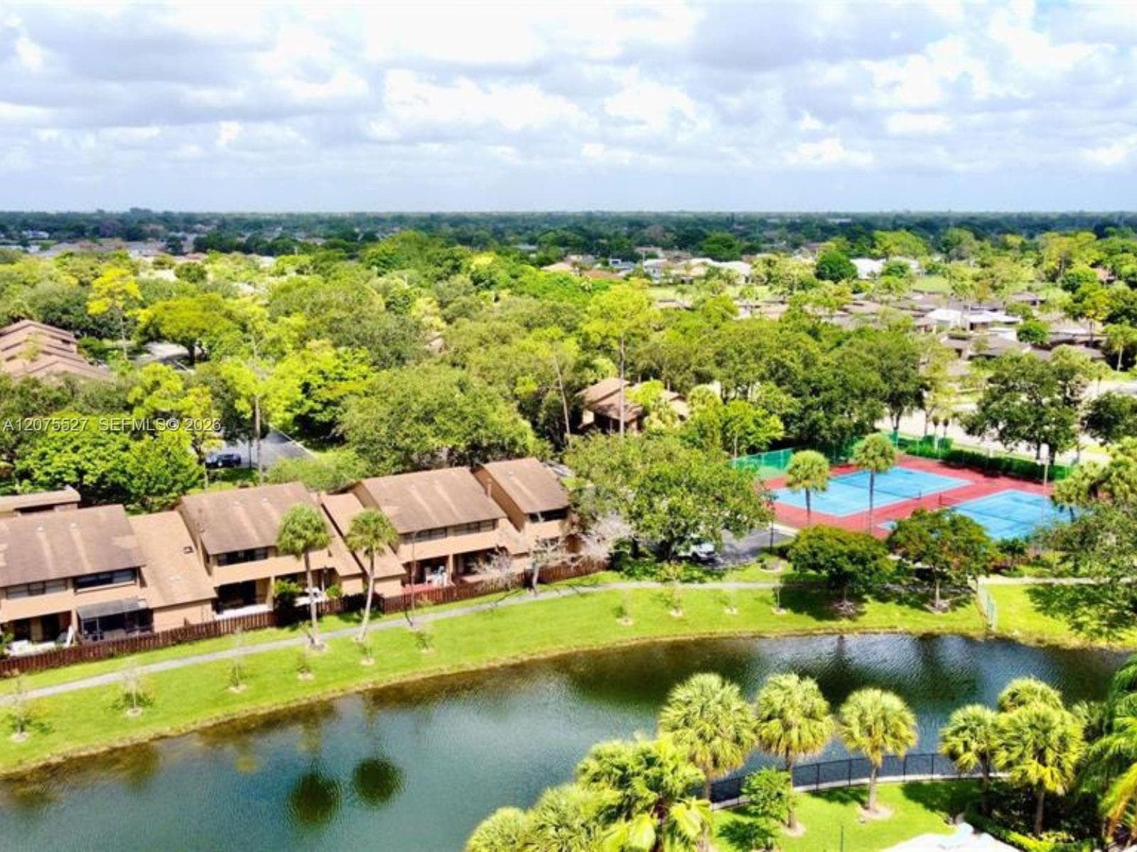 7750 NW 79th Ave # H5, Tamarac, FL 33321