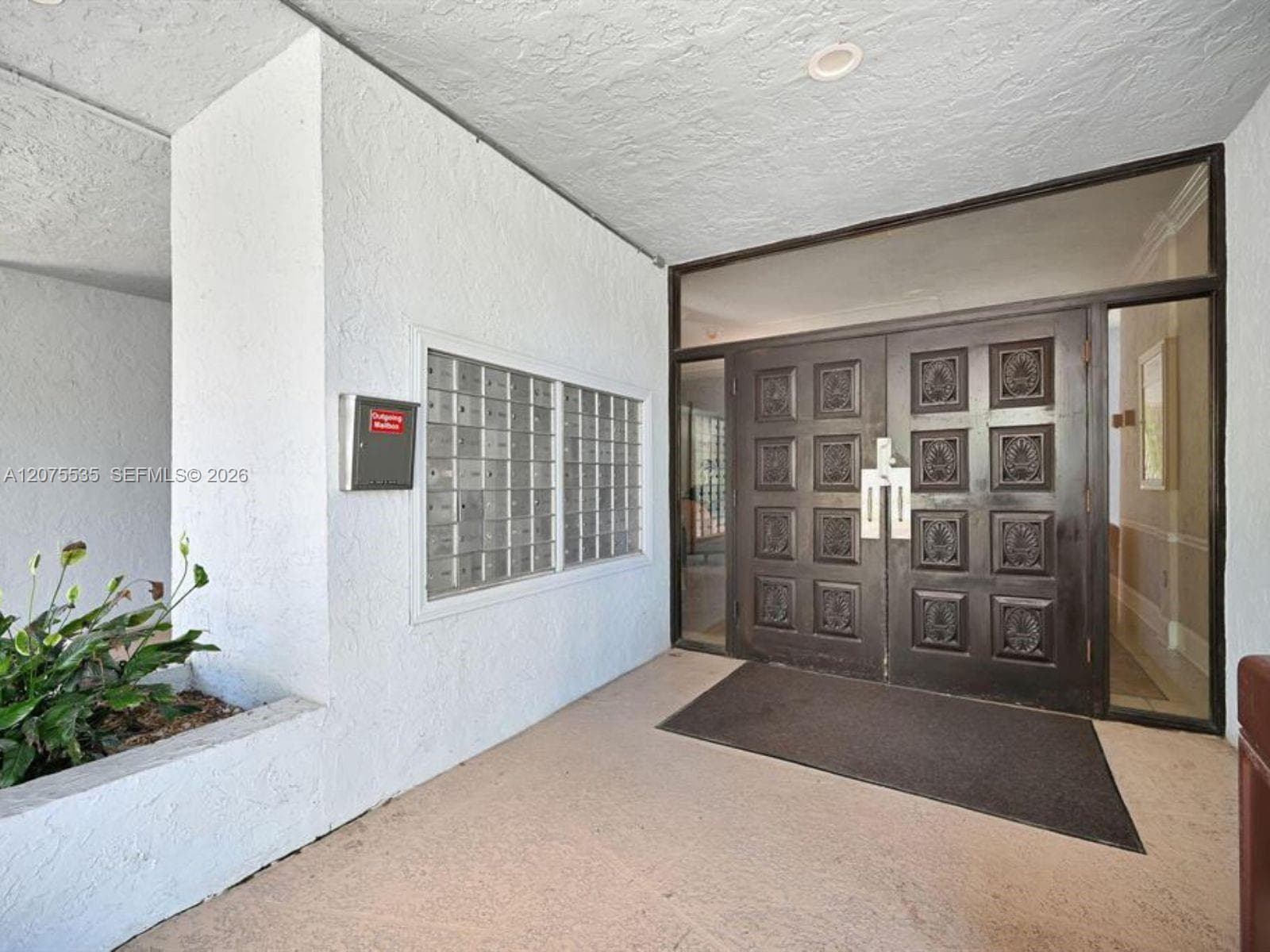 500 Executive Center Dr # 3I, West Palm Beach, FL 33401 photo 4
