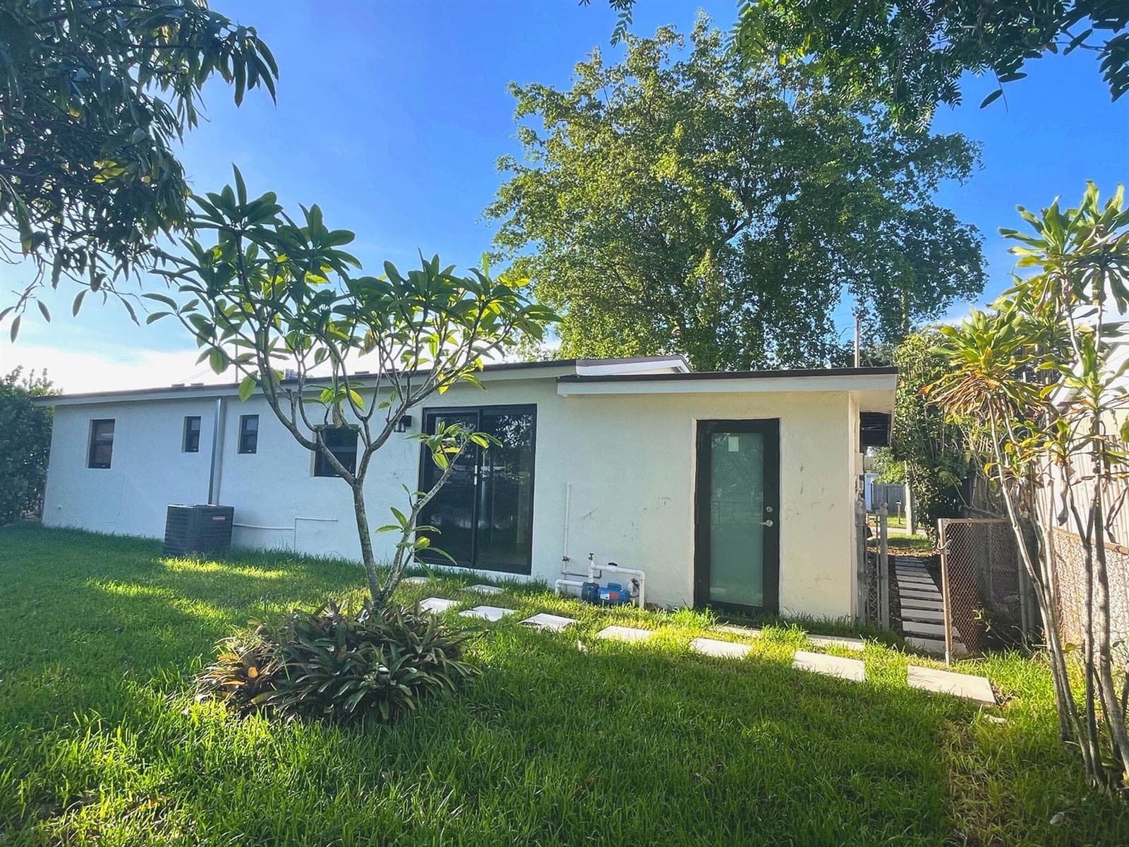 4329 SW 49TH Court, Dania Beach, FL 33314 photo 4