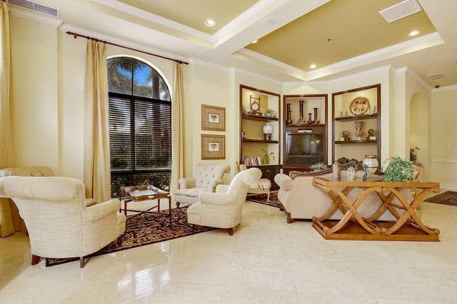 616 CLEARWATER PARK Road # 407, West Palm Beach, FL 33401 photo 3