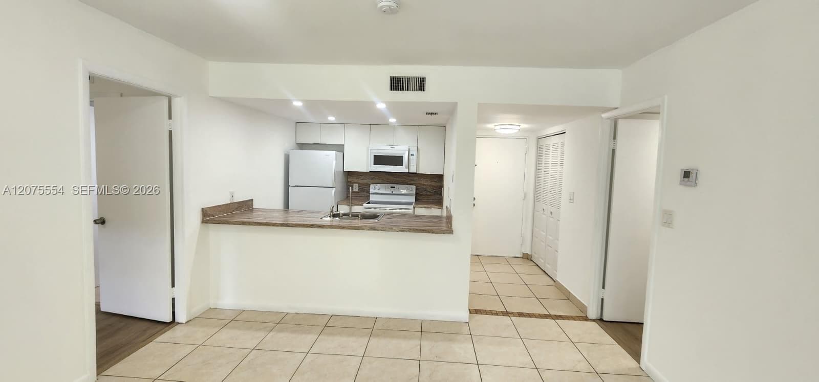 8160 Geneva Ct # 104, Doral, FL 33166 photo 2