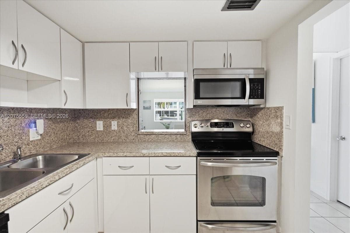 3105 NE 28th St # 1B, Fort Lauderdale, FL 33308 photo 2