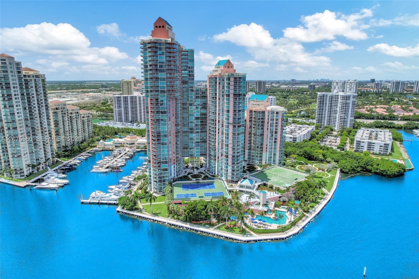 3370 Hidden Bay Dr # 815, Aventura, FL 33180 photo 4