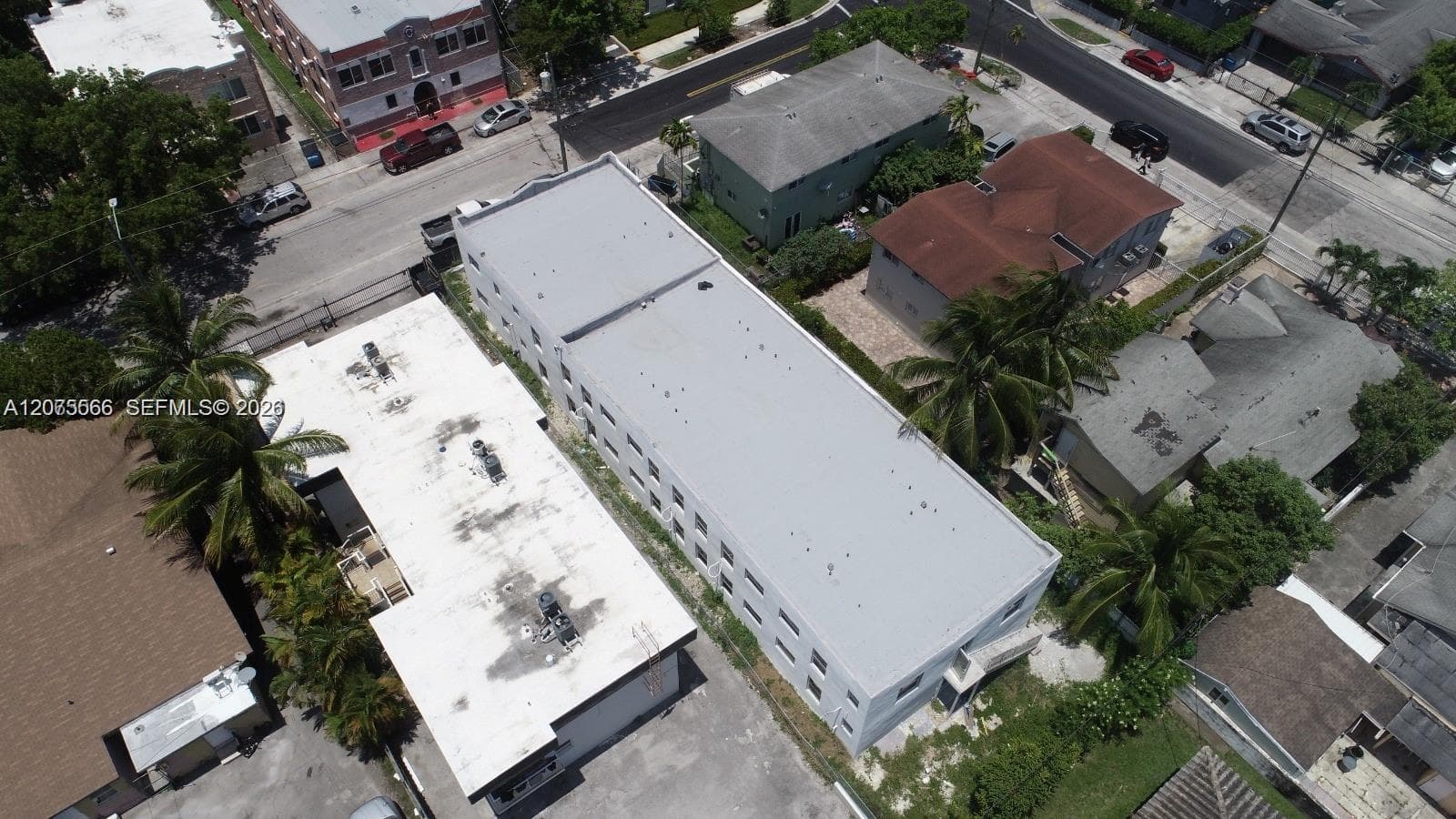 1020 SW 2nd St, Miami, FL 33130 photo 5