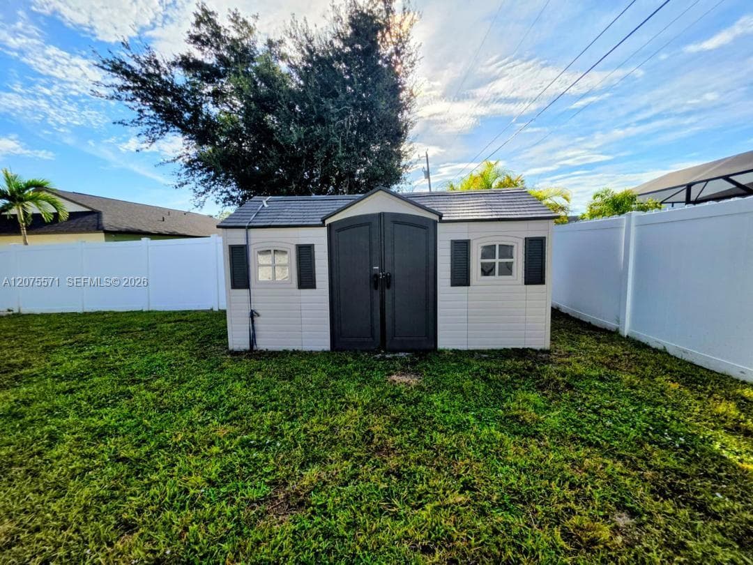 626 SW 25th Ter, Cape Coral, FL 33914 photo 5