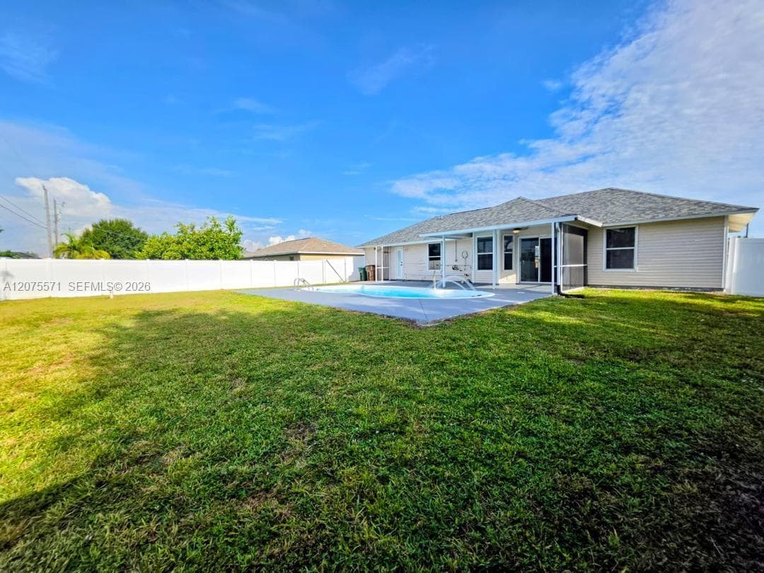626 SW 25th Ter, Cape Coral, FL 33914 photo 4