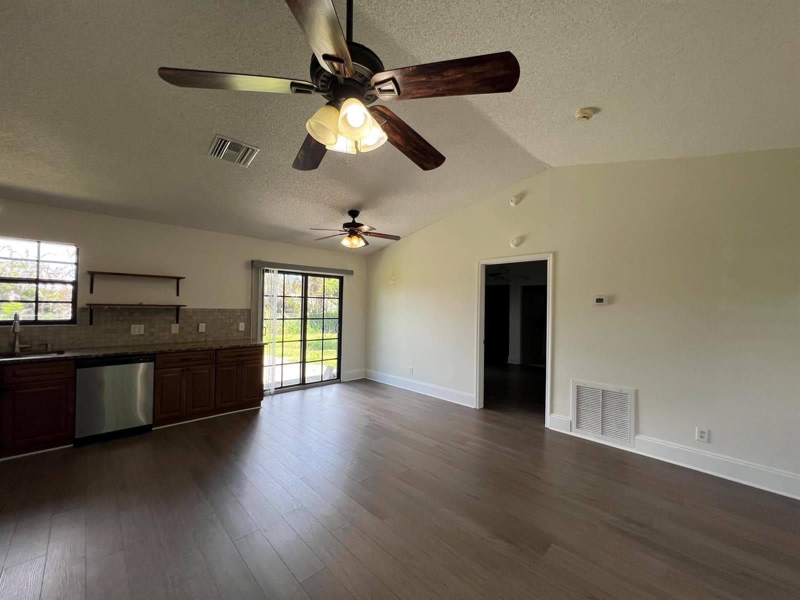 720 3RD Street SW, Vero Beach, FL 32962 photo 3