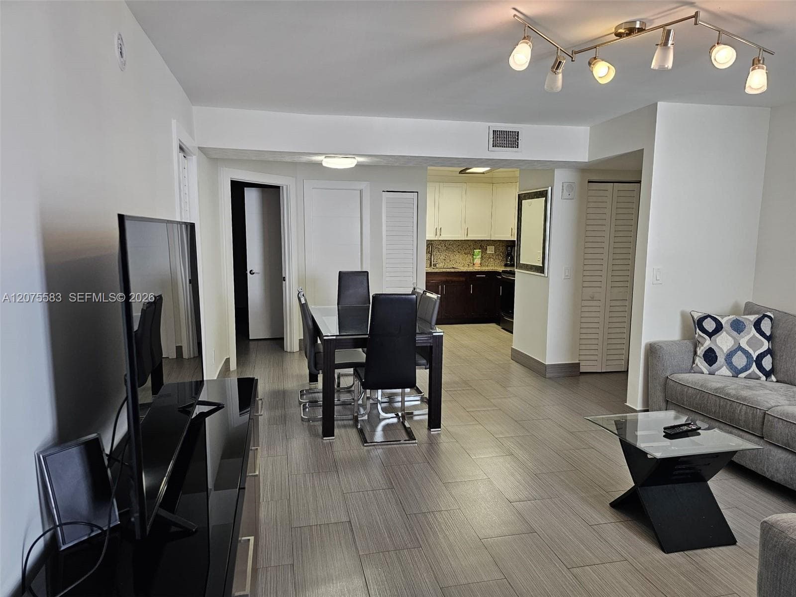 3605 Indian Creek Dr # 404, Miami Beach, FL 33140 photo 2