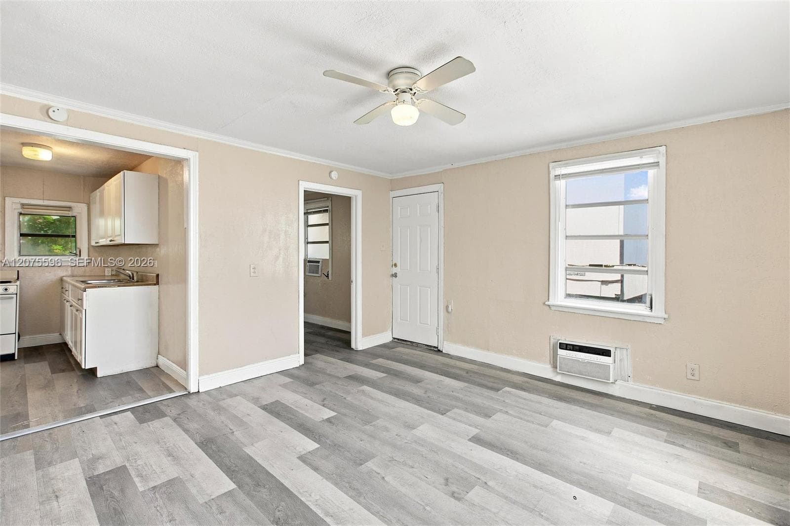 611 N Broadway, Lantana, FL 33462 photo 4