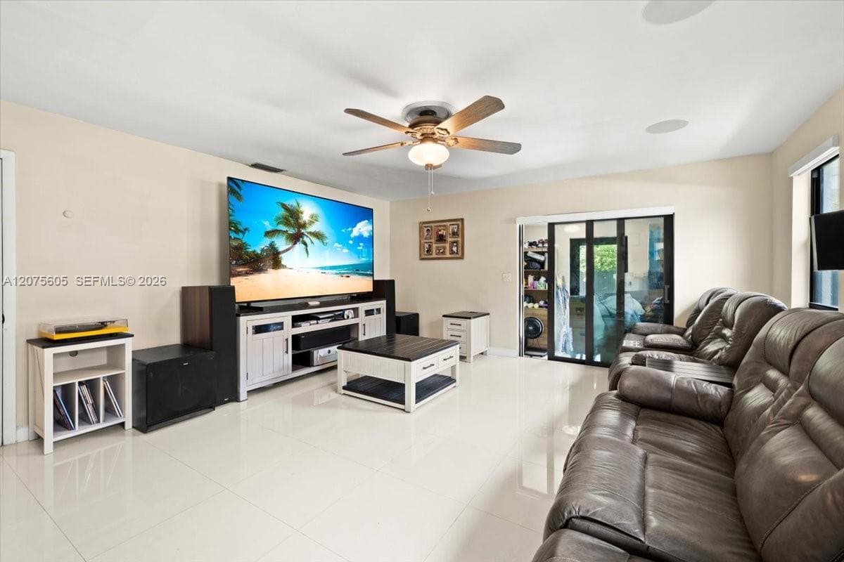 40 NW 119th St # 0, Miami, FL 33168 photo 3