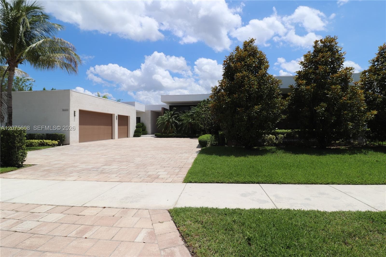 16600 Sunset Way, Weston, FL 33326 photo 2