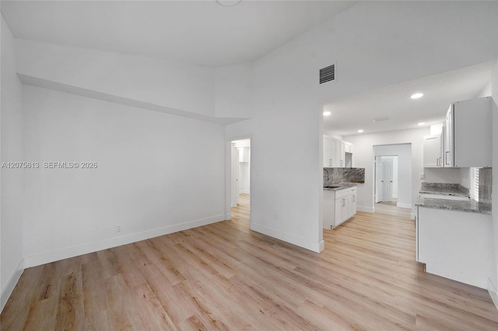 360 NW 179th Ter, Miami Gardens, FL 33169 photo 5
