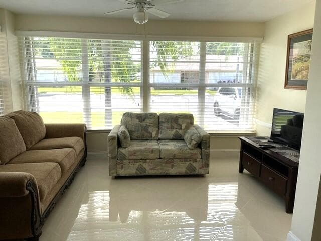 1315 HIGH POINT Way SE # B, Delray Beach, FL 33445 photo 4