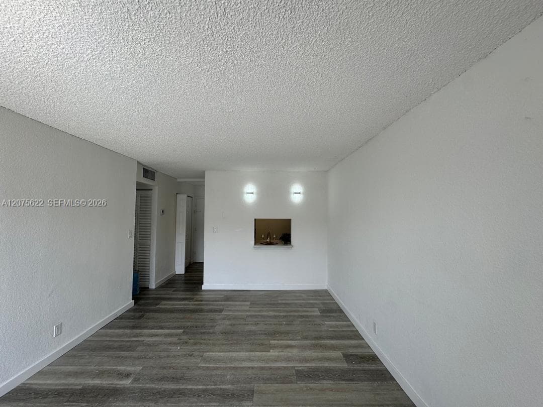 4550 NW 9th St # 709E, Miami, FL 33126 photo 5
