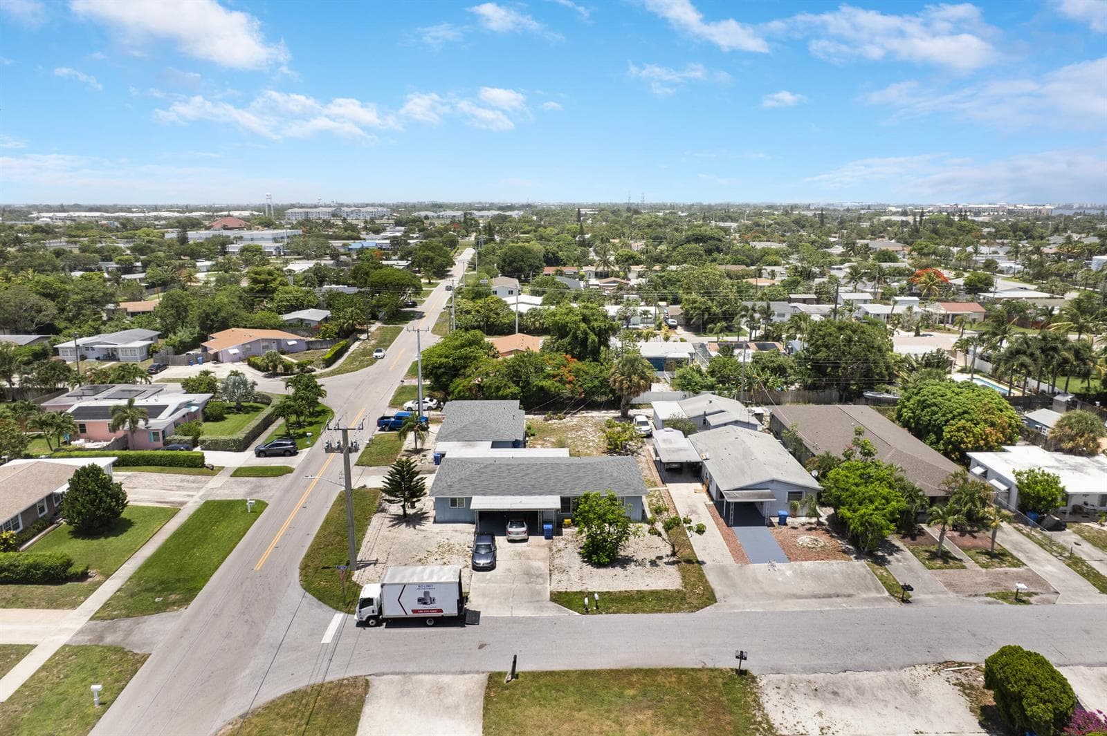 516 S Arnold Avenue, Lantana, FL 33462 photo 2