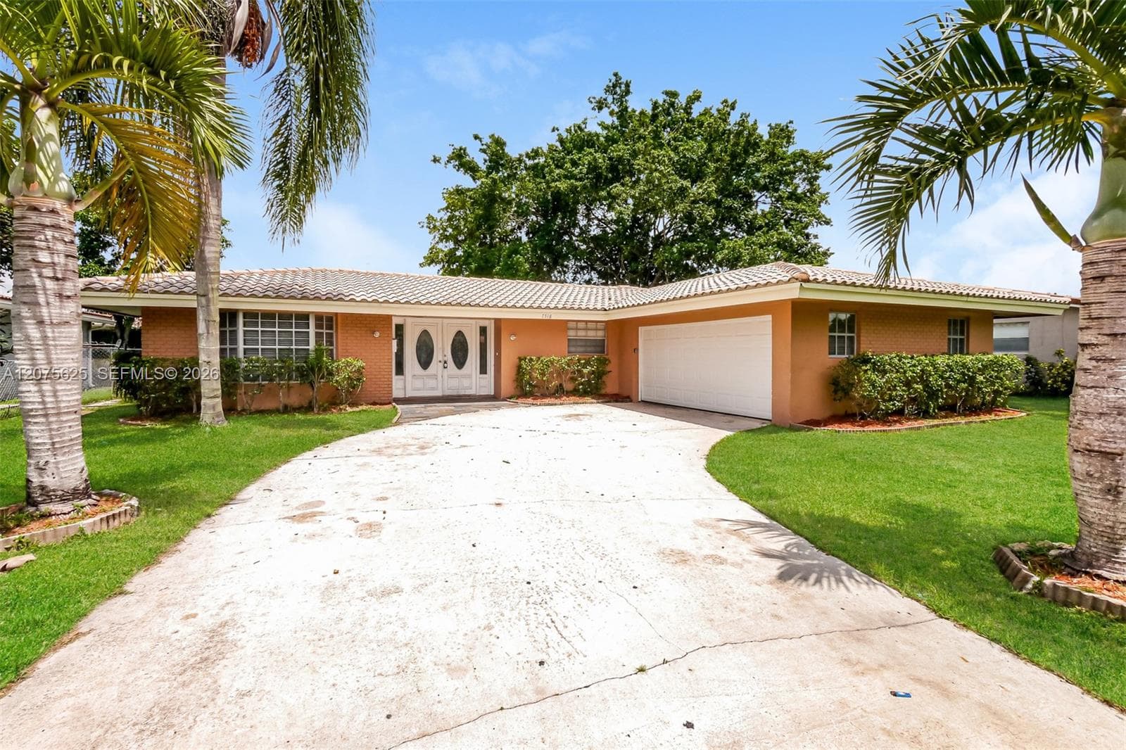7518 NW 42nd Dr, Coral Springs, FL 33065