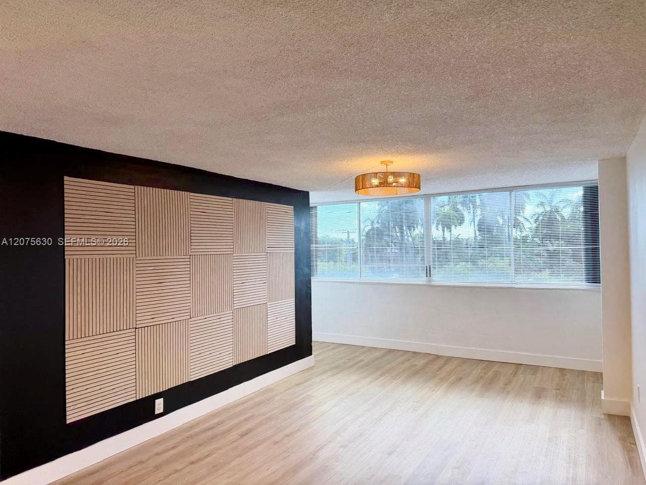 5055 NW 7th St # 413, Miami, FL 33126