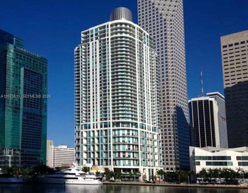 300 S Biscayne Blvd # T-2207, Miami, FL 33131 photo 2
