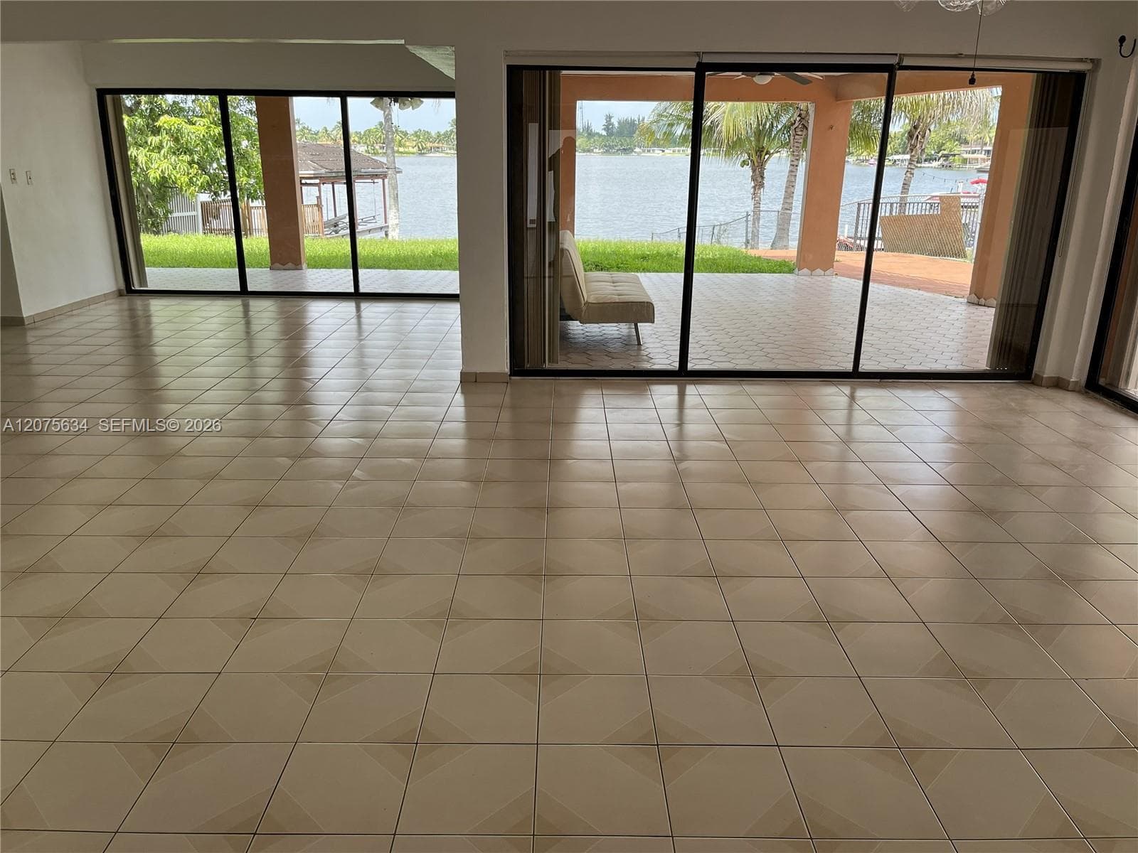 18105 NW 81st Ct, Hialeah, FL 33015 photo 3