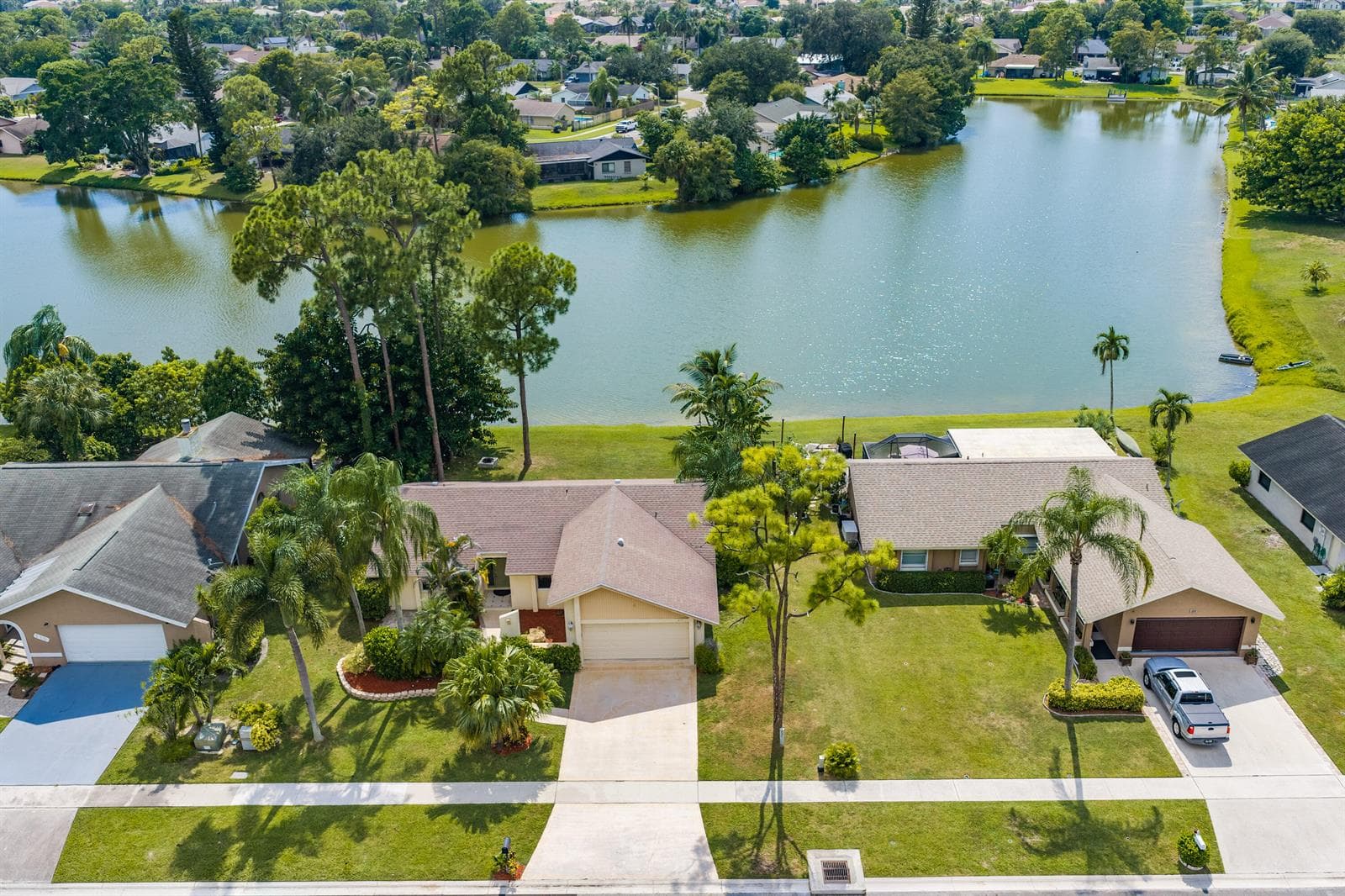 217 PARKWOOD Drive S, Royal Palm Beach, FL 33411 photo 3