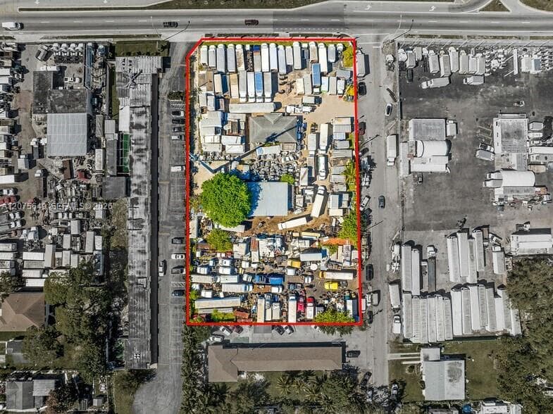 8975 NW 27th Ave, Miami, FL 33147