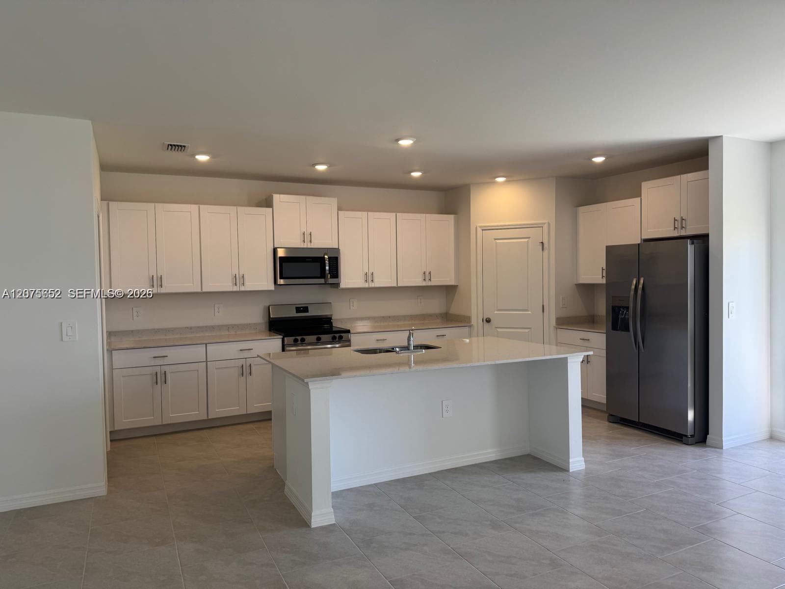 17616 Paradiso Way North Fort Myers # 17616, Fort Myers, FL 33917 photo 2