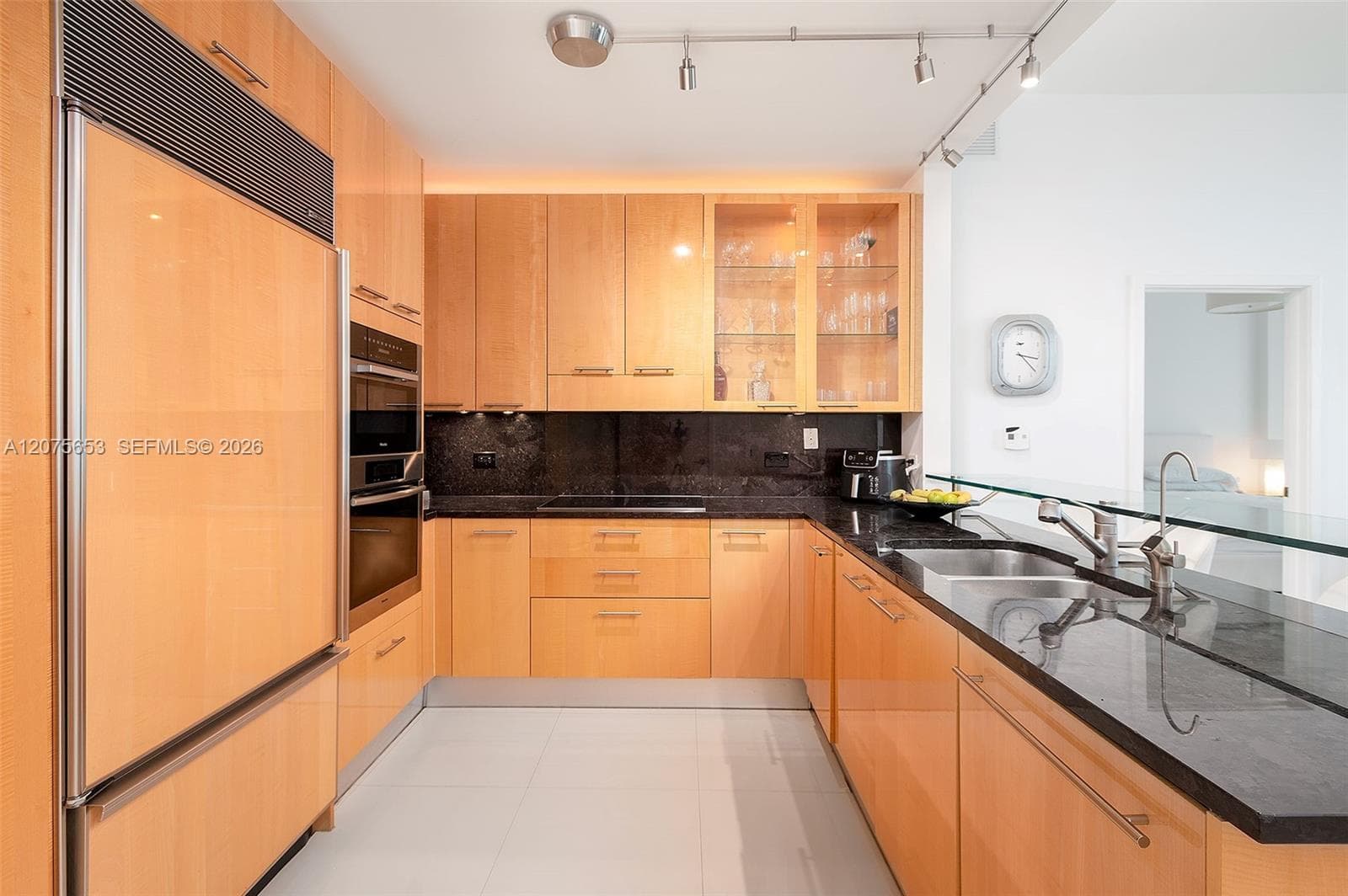 6799 Collins Ave # 510, Miami Beach, FL 33141 photo 4