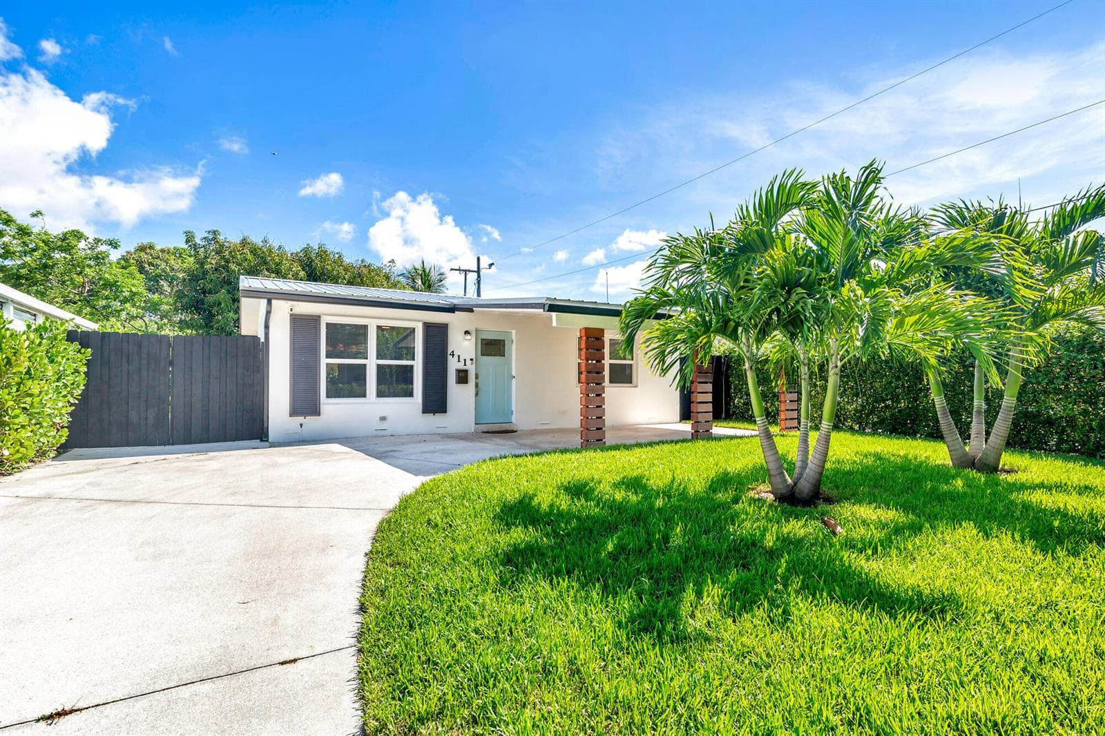 411 SUMMA Street, West Palm Beach, FL 33405 photo 2