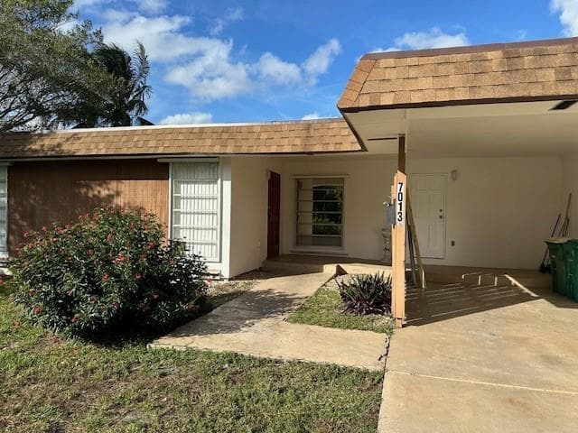 7013 NW 63RD Court, Tamarac, FL 33321 photo 2