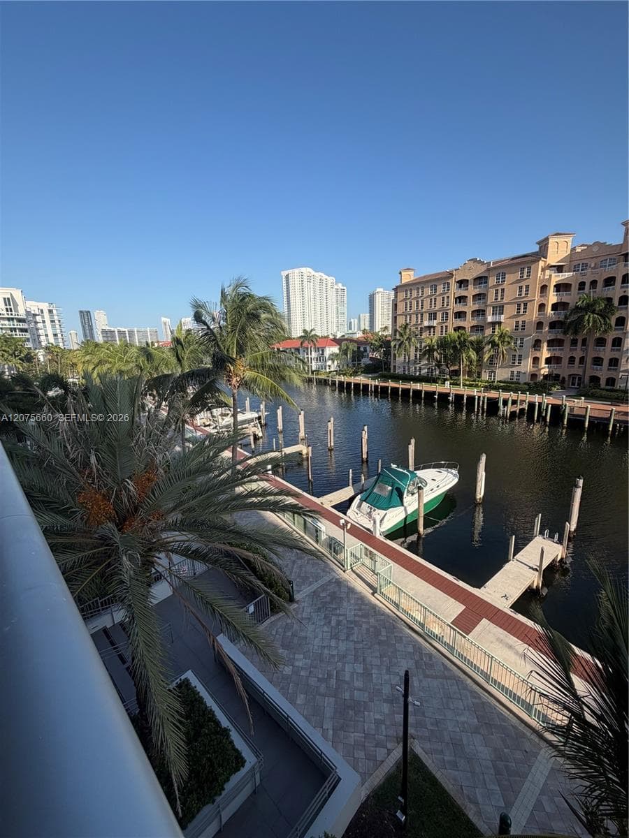 2950 NE 188th St # 325, Aventura, FL 33180 photo 3