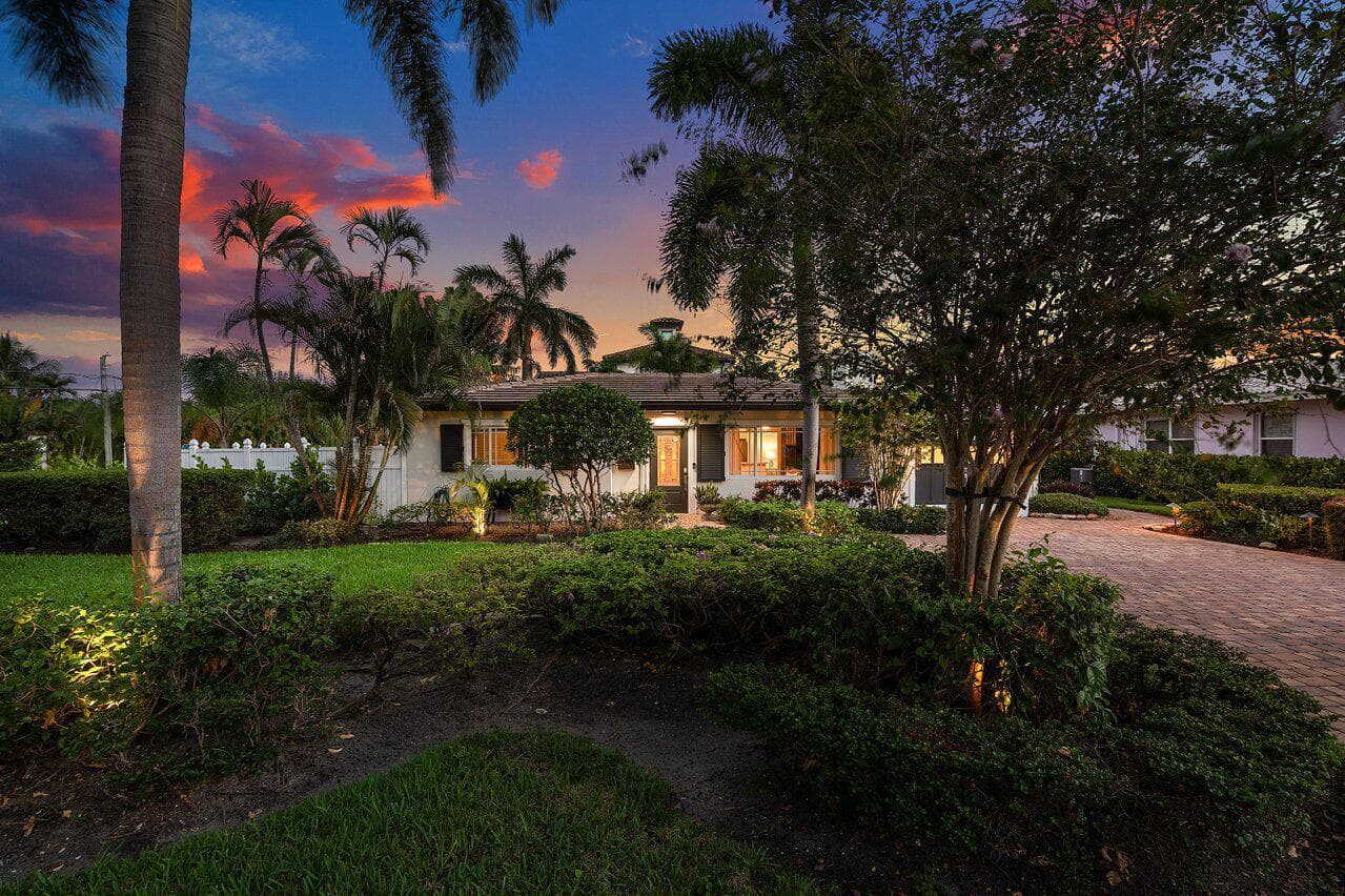124 Bonnie Briar Lane, Delray Beach, FL 33444 photo 2