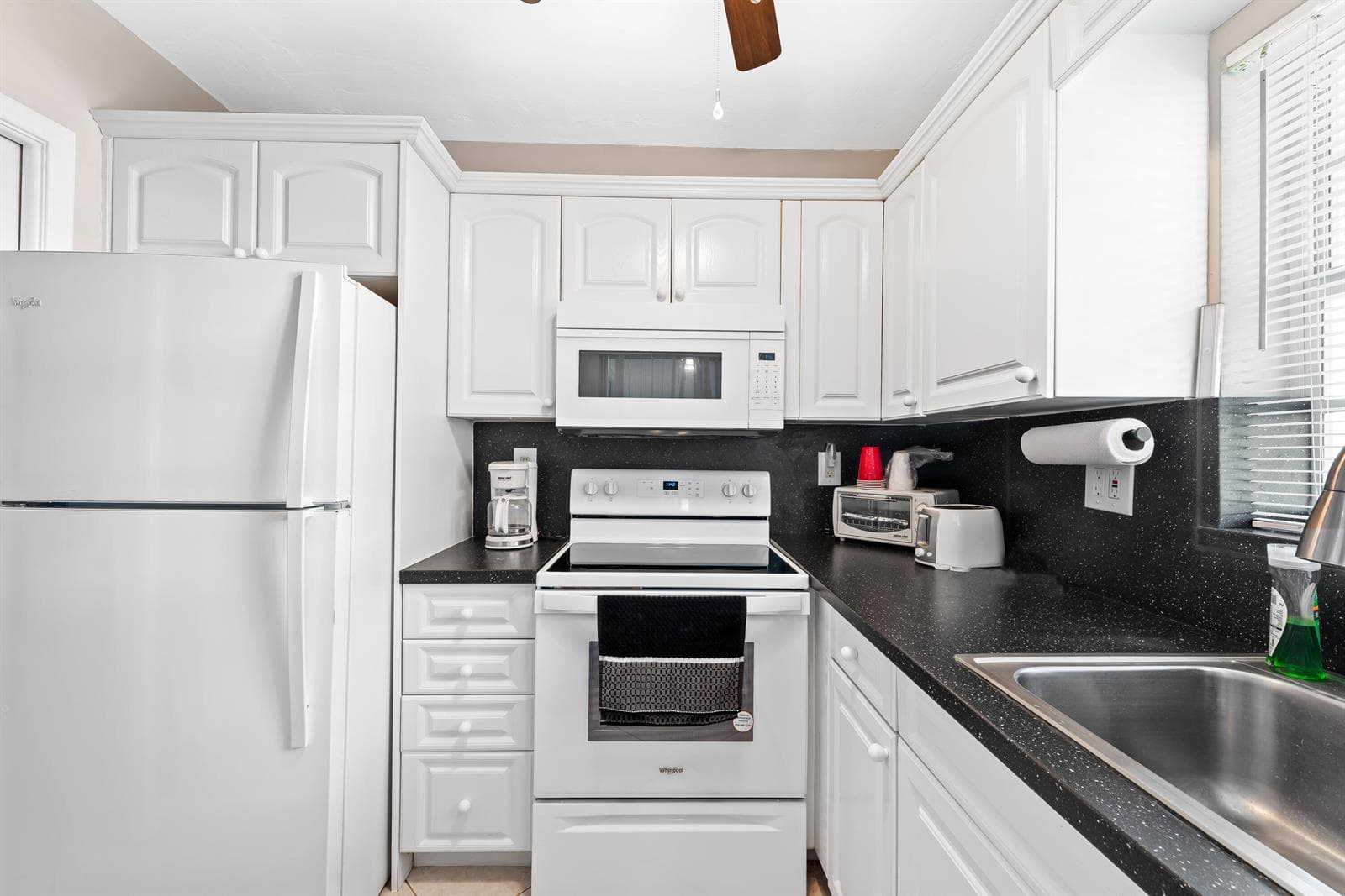 2100 NE 38TH Street # 205, Lighthouse Point, FL 33064 photo 4