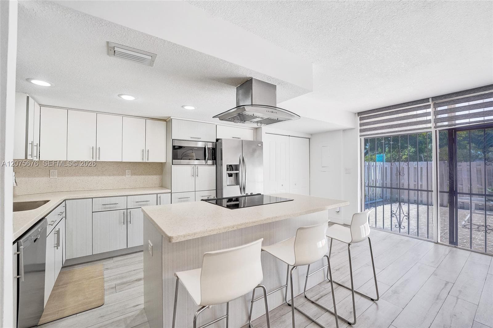 2716 NE 8th St # 2716, Hallandale Beach, FL 33009 photo 3