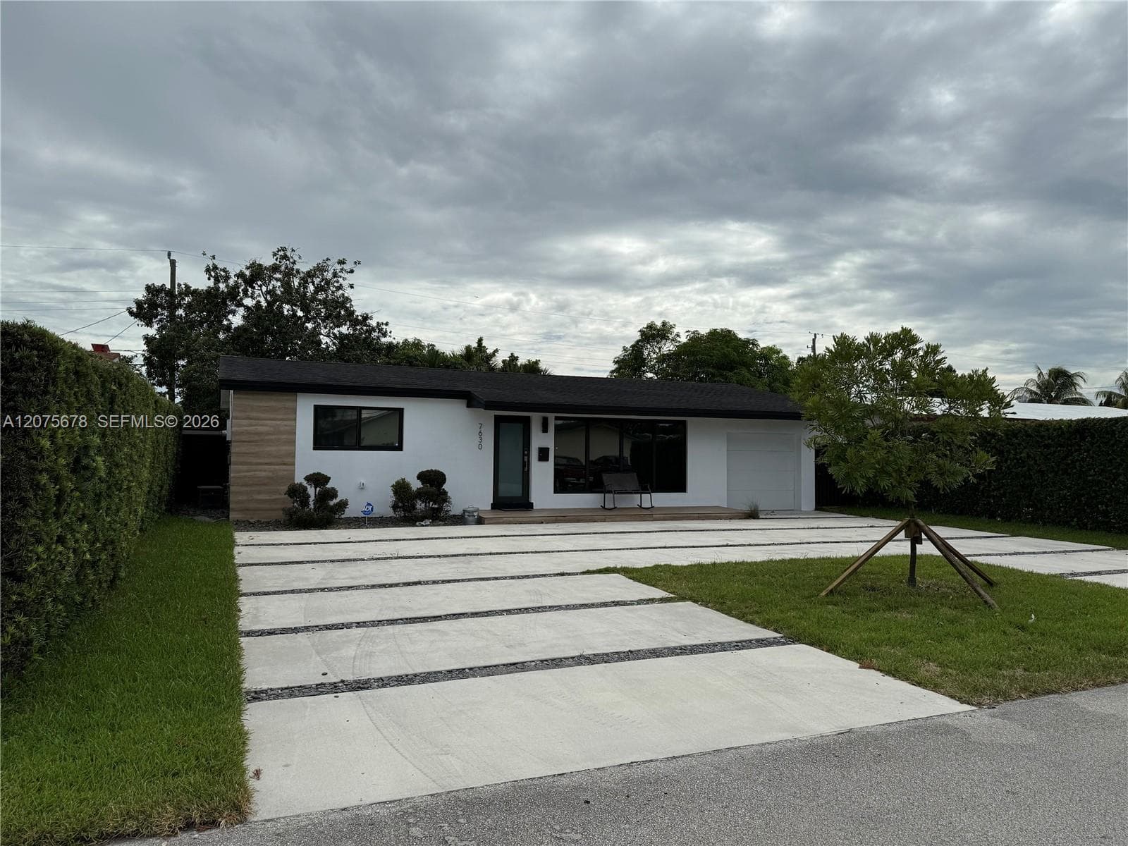 7630 Venetian St, Miramar, FL 33023 photo 3
