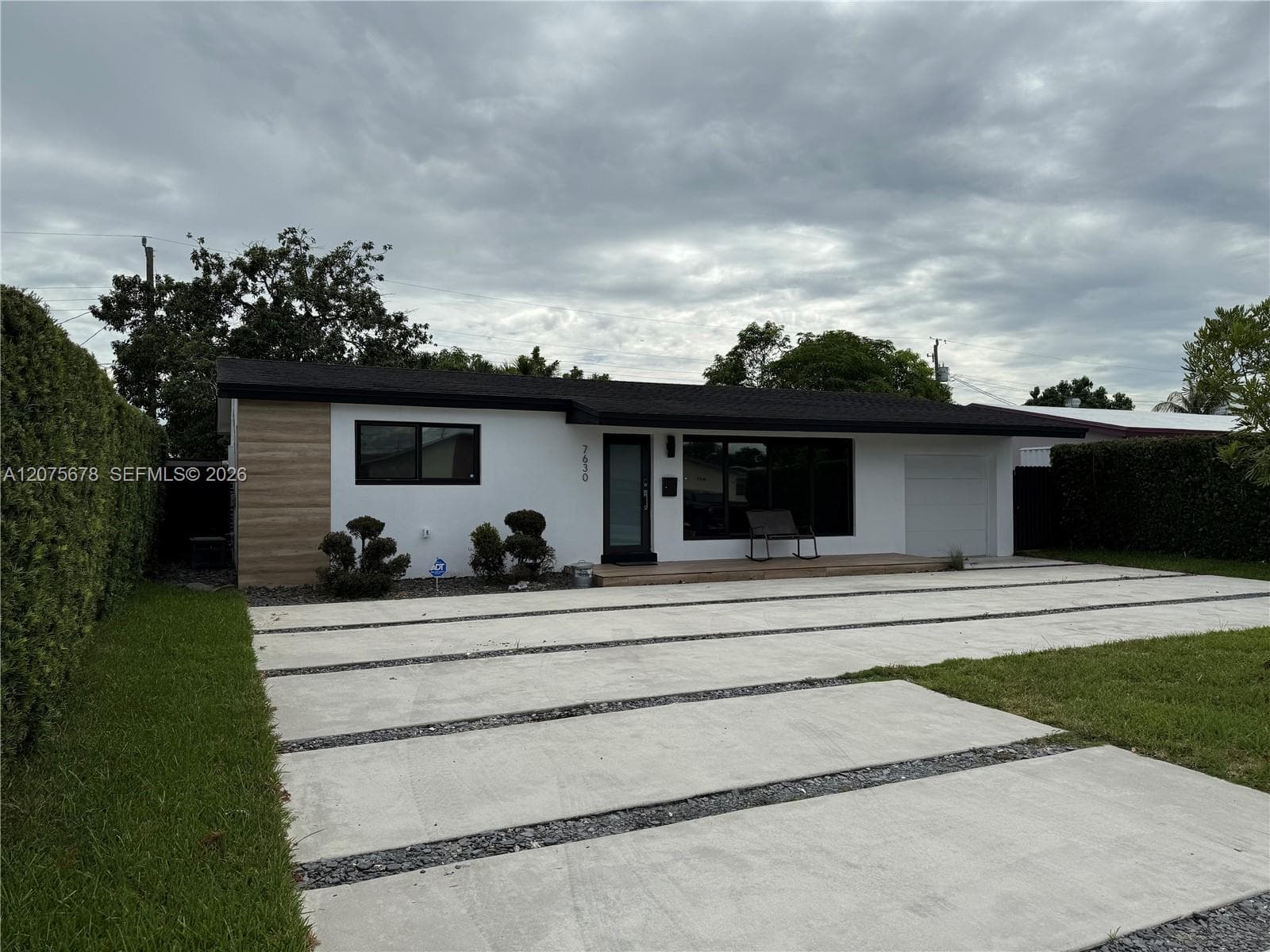 7630 Venetian St, Miramar, FL 33023 photo 4