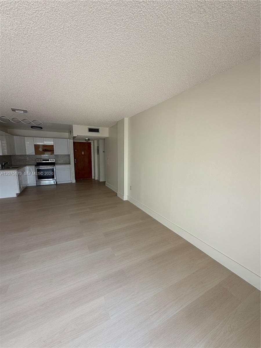 1800 NW 24th Ave # 220, Miami, FL 33125 photo 2