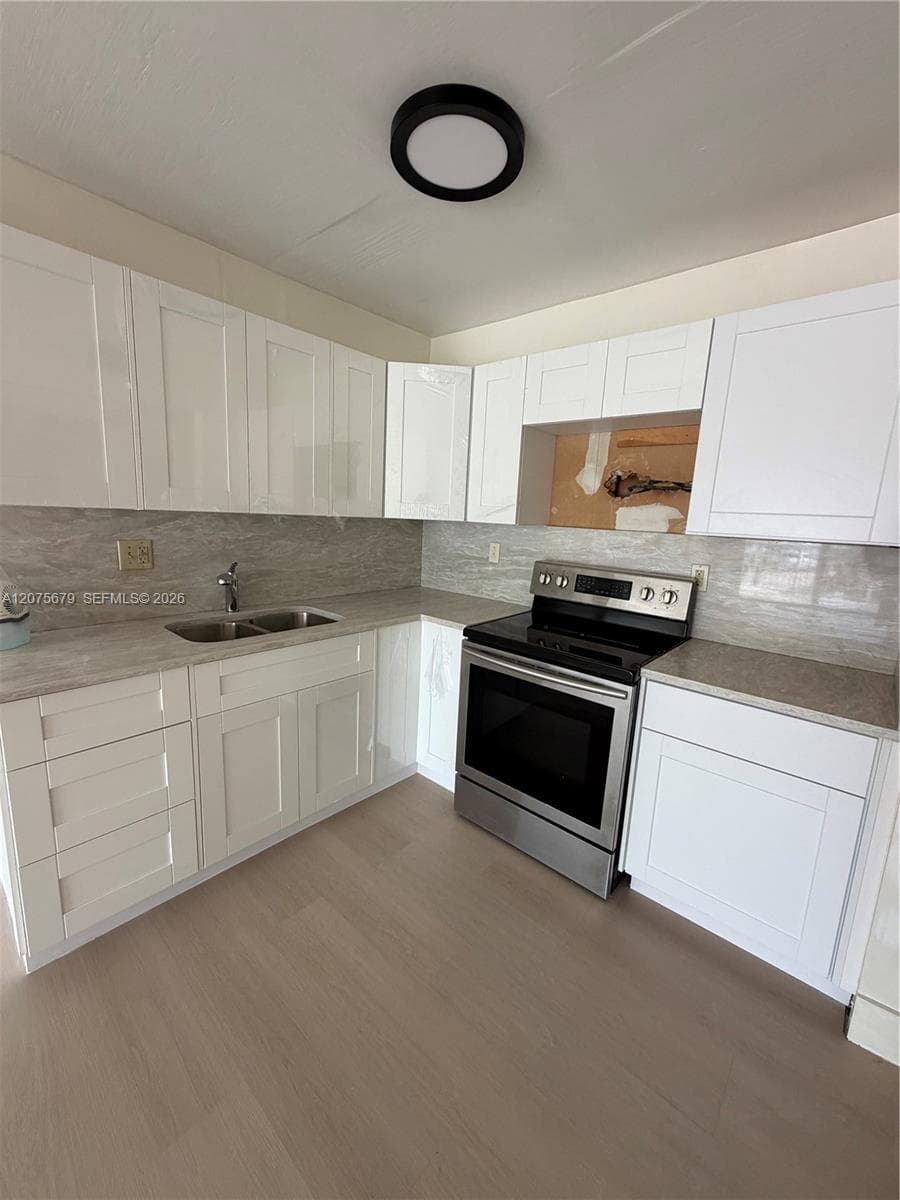 1800 NW 24th Ave # 220, Miami, FL 33125