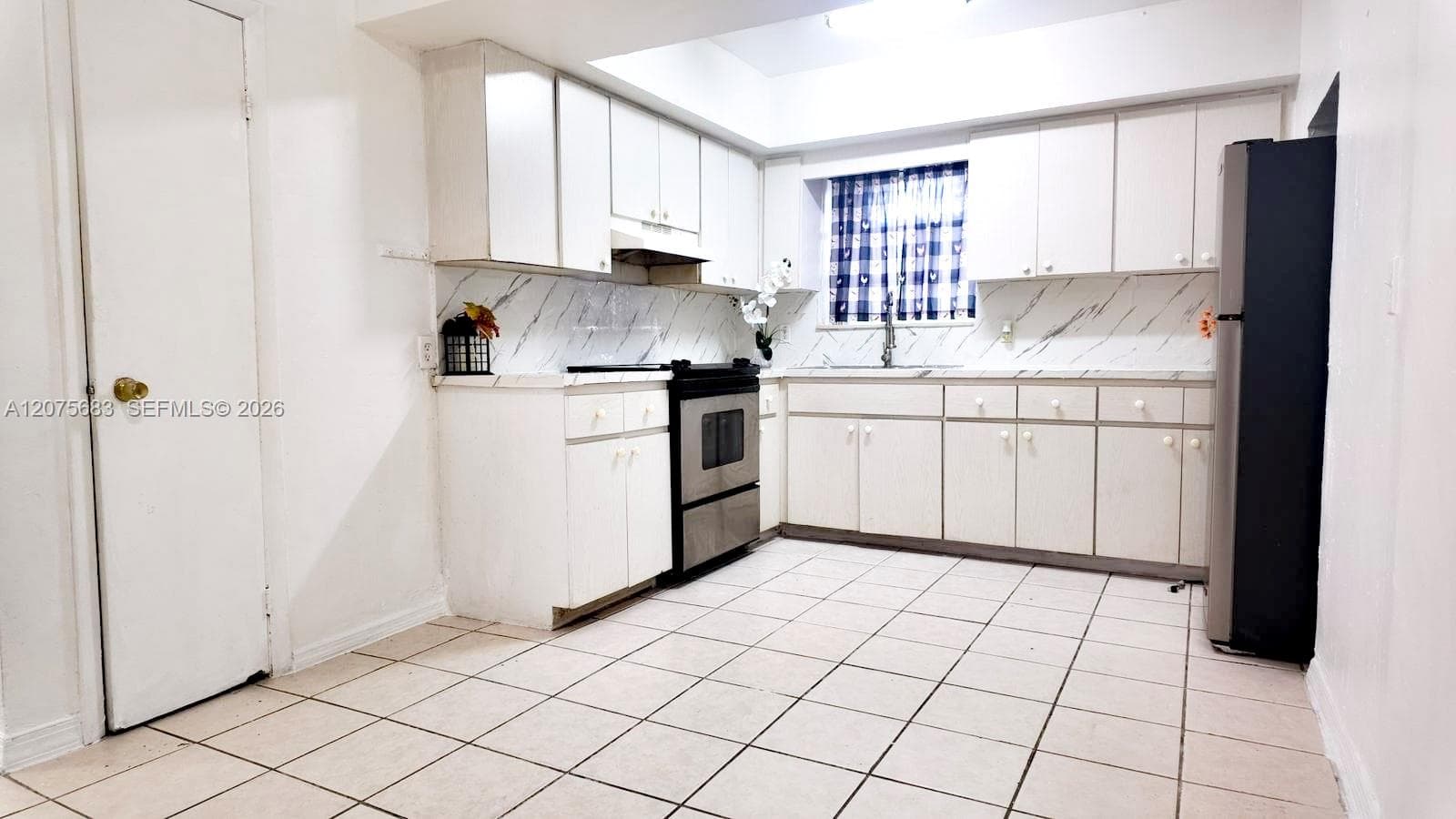 2367 NW 82nd St Miami, Miami, FL 33147 photo 5