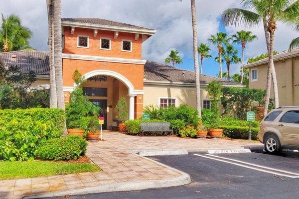 4177 N HAVERHILL Road # 810, West Palm Beach, FL 33417 photo 3