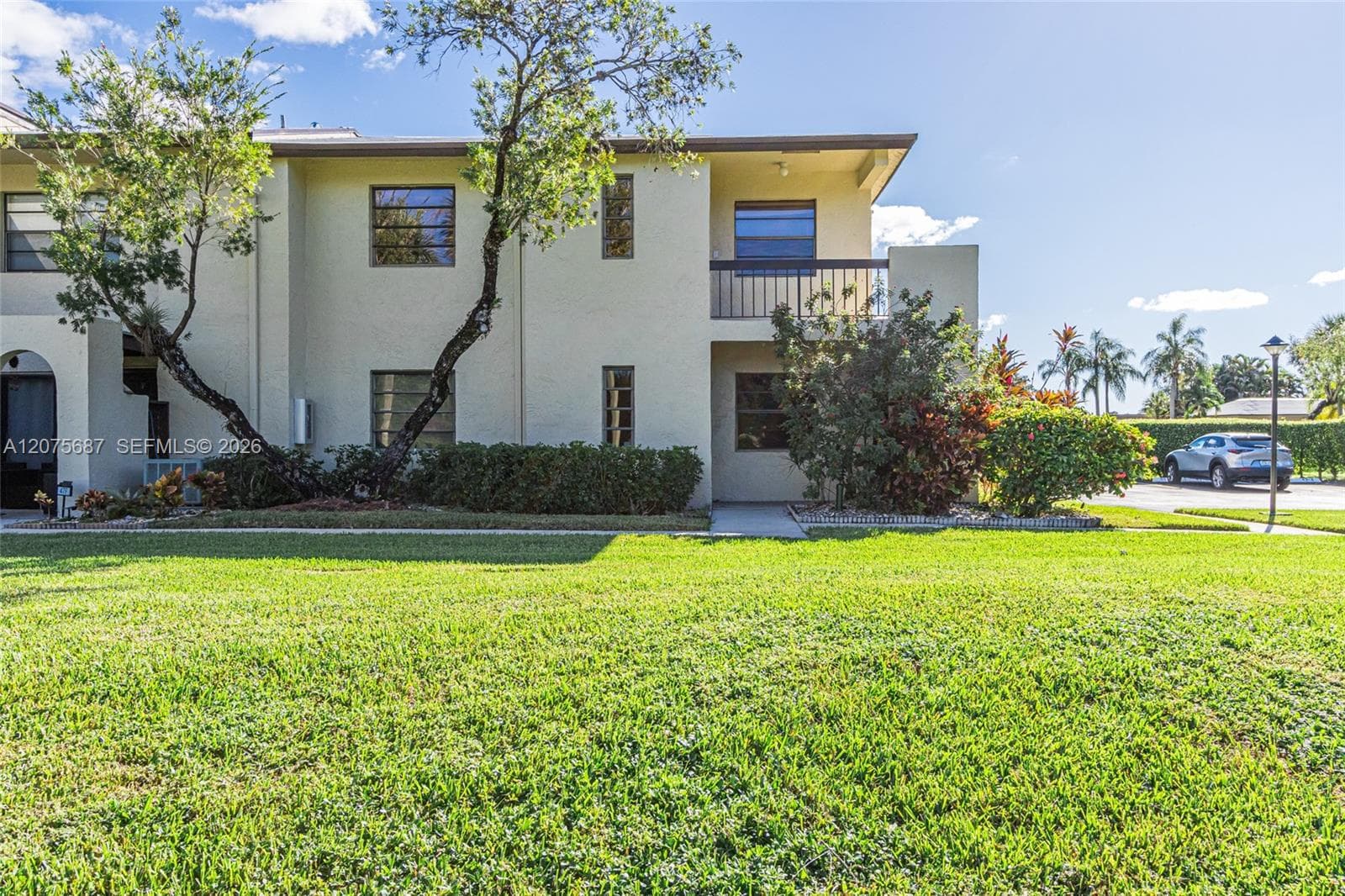 8566 Casa Del Lago # H, Boca Raton, FL 33433 photo 4