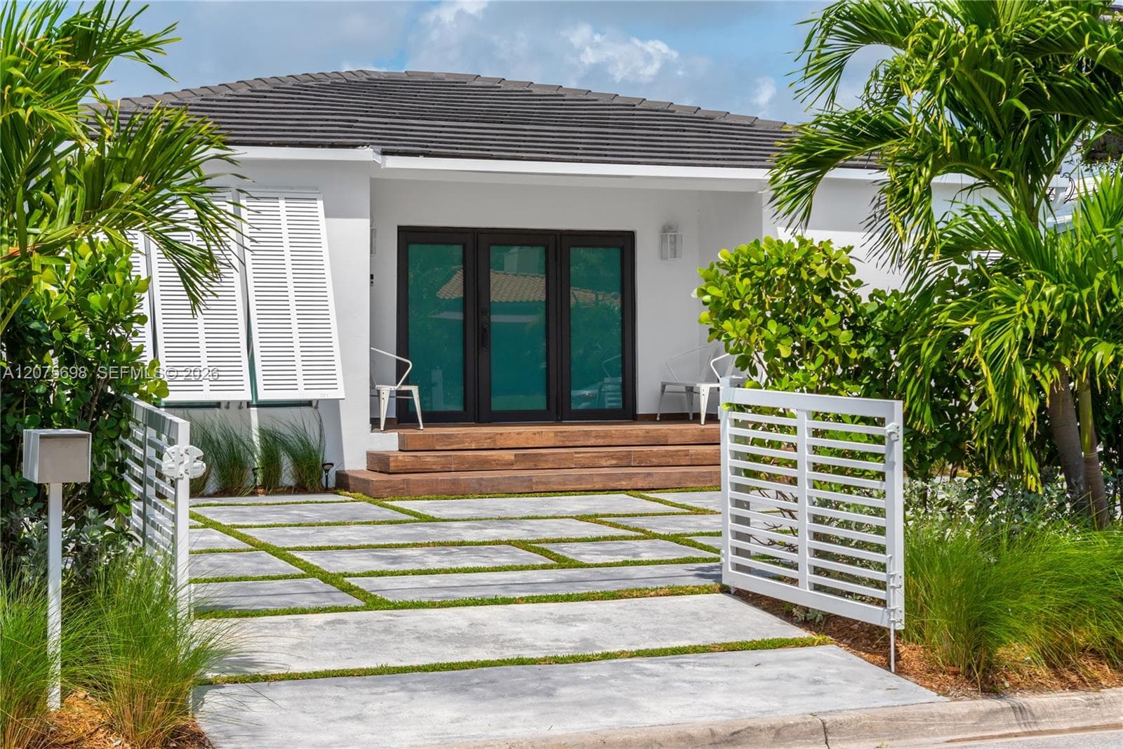 8834 Abbott Ave, Surfside, FL 33154 photo 3